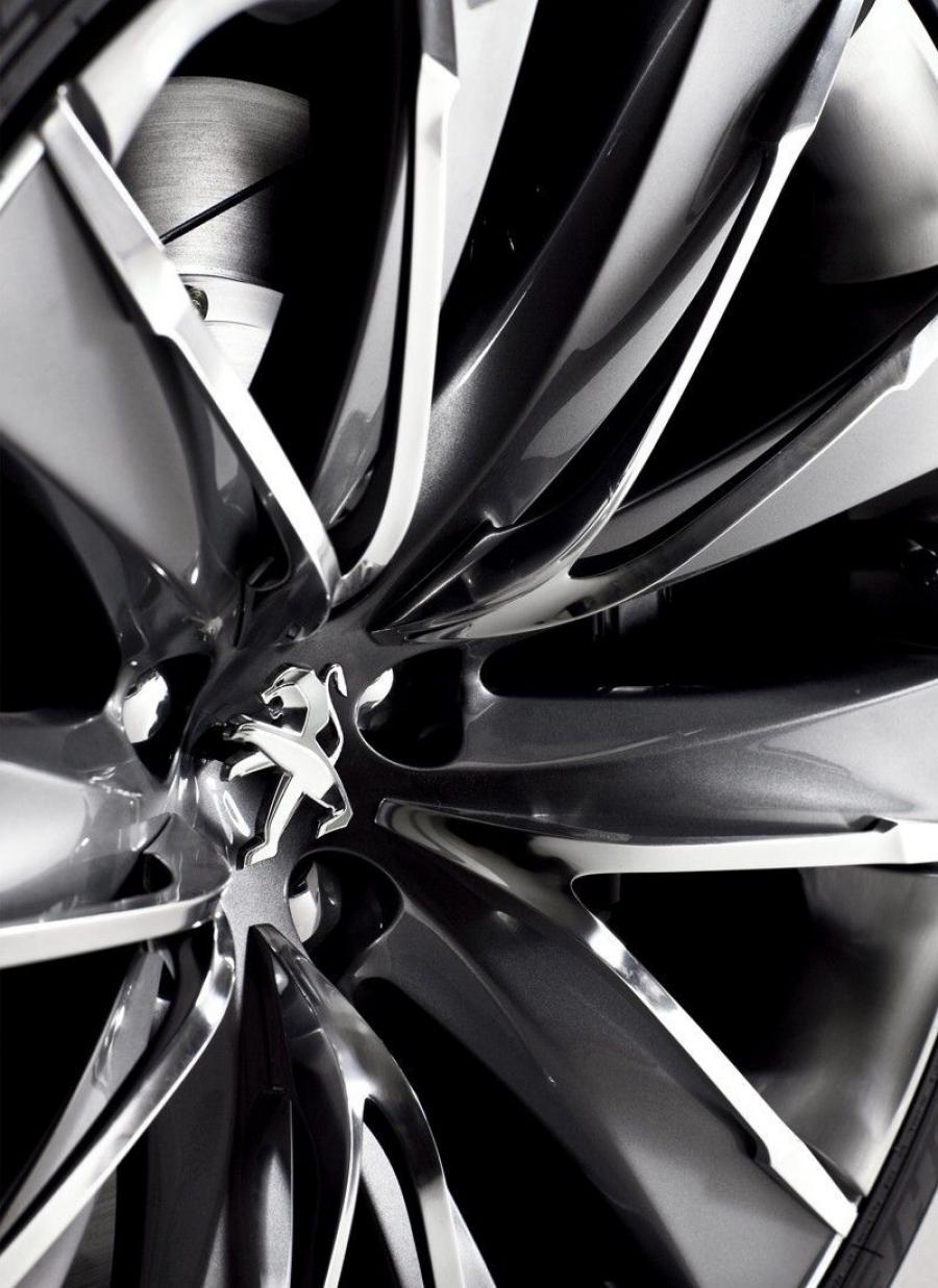  Peugeot 5 Concept 2010 года  (фото 27 из 28)